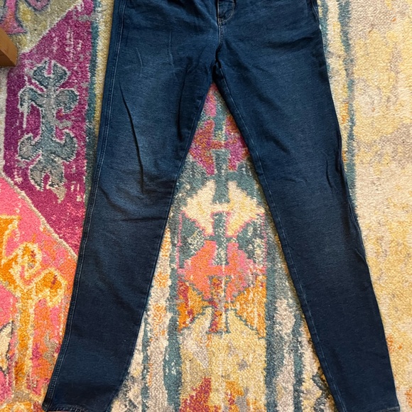 Hollister 27 Skinny Jeggings Stretch 5 pocket - Picture 3 of 5